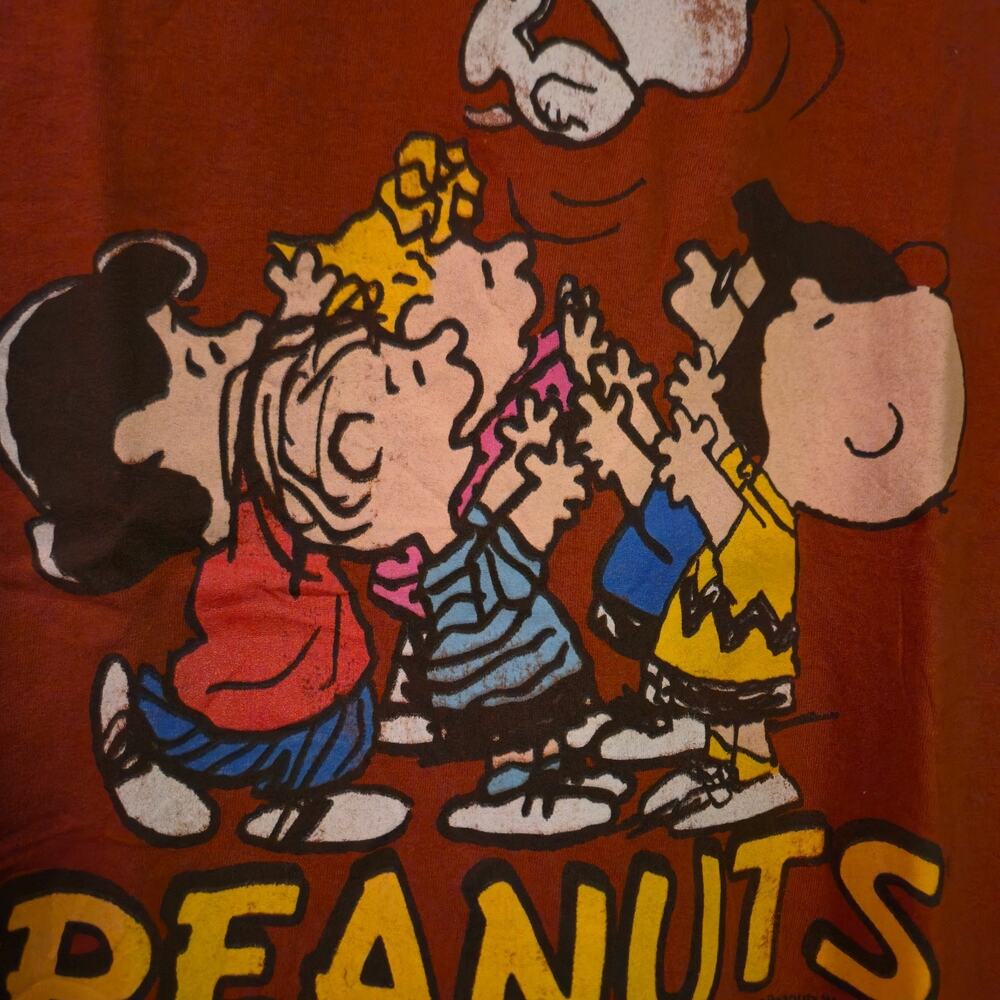 Peanuts Gang Party Graphic T-Shirt Charlie Brown Snoopy Cartoon Tee Size S - Picture 2 of 4